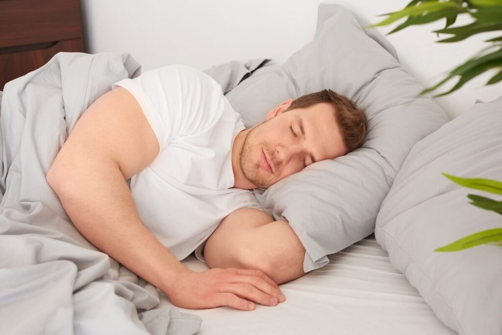 Cum să ai un somn odihnitor în fiecare noapte – Ghid complet